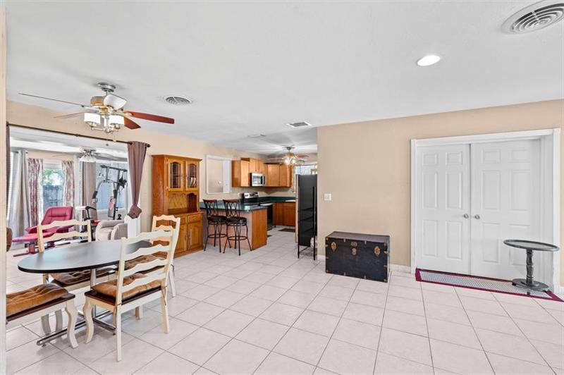 Image 10 of 29 For 271 8th Ave  