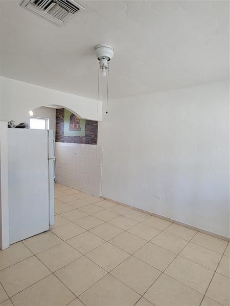 Image 8 of 13 For 1824 Johnson St