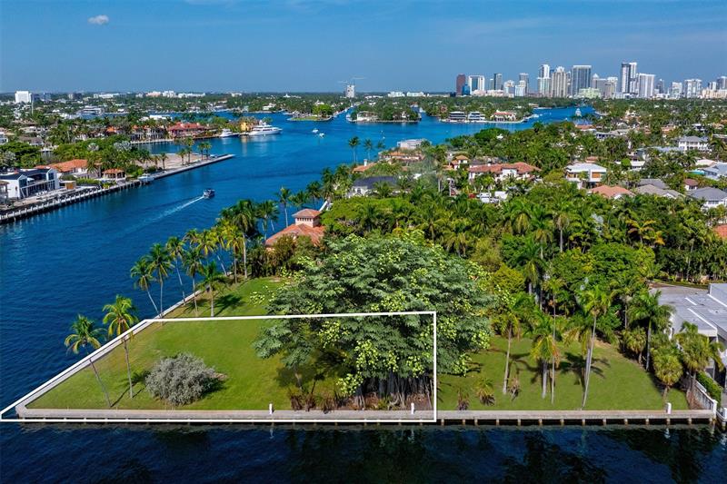 Image 3 of 5 For 1000 Riviera Isle Dr