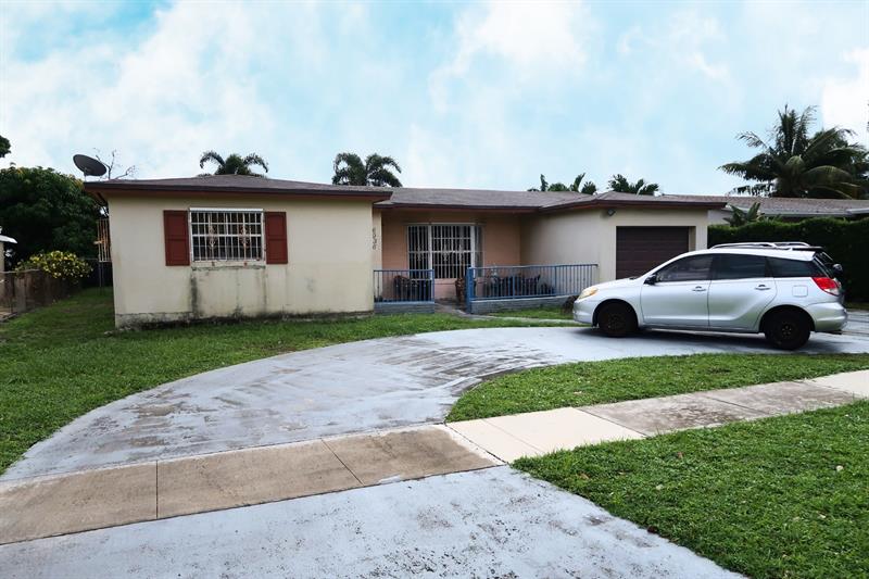 Image 4 of 8 For 6936 5th Ct  