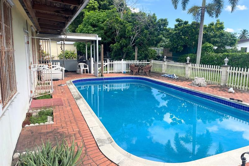 Image 8 of 8 For 6936 5th Ct  