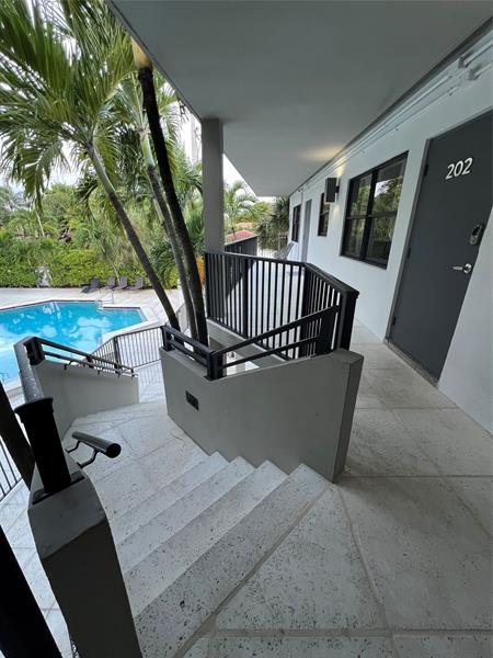 Image 11 of 22 For 2100 33rd Ave  1-1 A