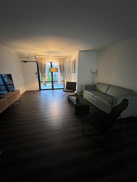 Image 9 of 22 For 2100 33rd Ave  1-1 A