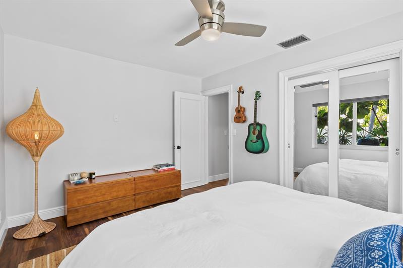 Image 16 of 26 For 2133 25th St