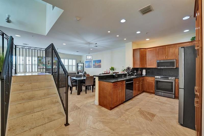 Image 3 of 15 For 2515 18th St