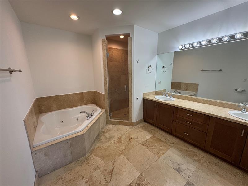 Image 5 of 15 For 2515 18th St