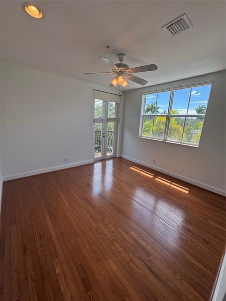 Image 8 of 15 For 2515 18th St