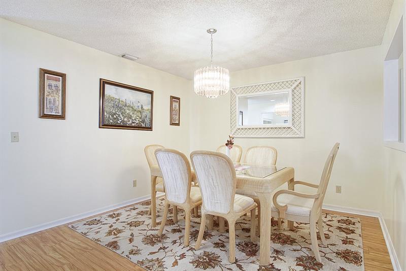 Image 11 of 31 For 6081 Landing Way  9