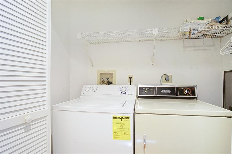 Image 22 of 31 For 6081 Landing Way  9