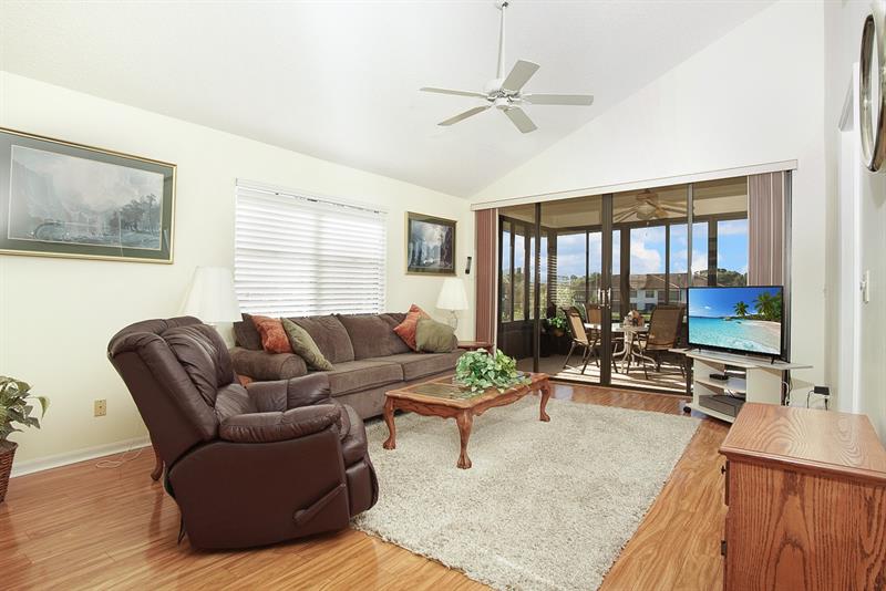 Image 4 of 31 For 6081 Landing Way  9