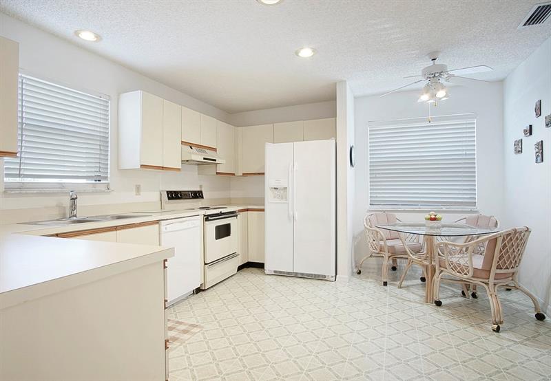 Image 7 of 31 For 6081 Landing Way  9