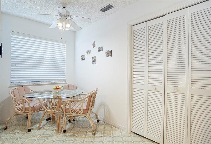 Image 8 of 31 For 6081 Landing Way  9