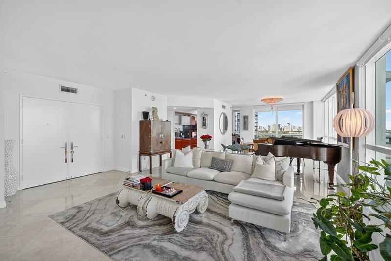 Image 13 of 48 For 101 Fort Lauderdale Beach Blvd  1706