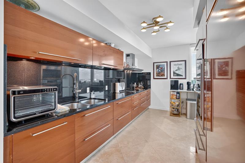 Image 7 of 48 For 101 Fort Lauderdale Beach Blvd  1706