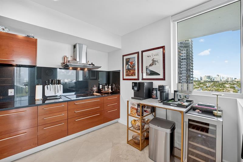 Image 8 of 48 For 101 Fort Lauderdale Beach Blvd  1706