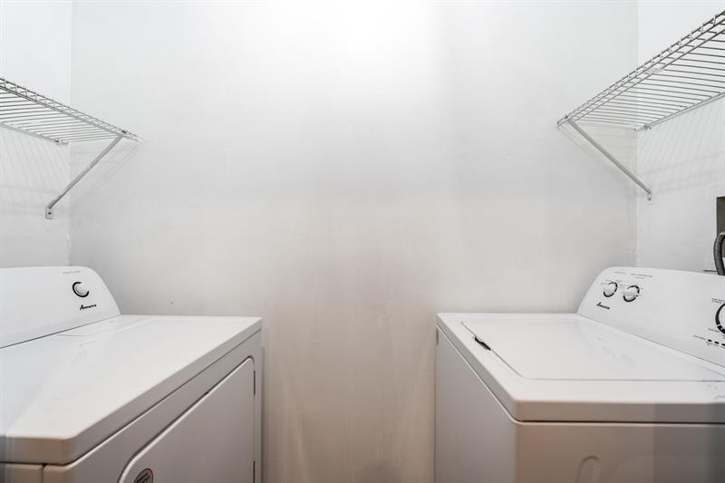 Image 27 of 40 For 927 199 St  202