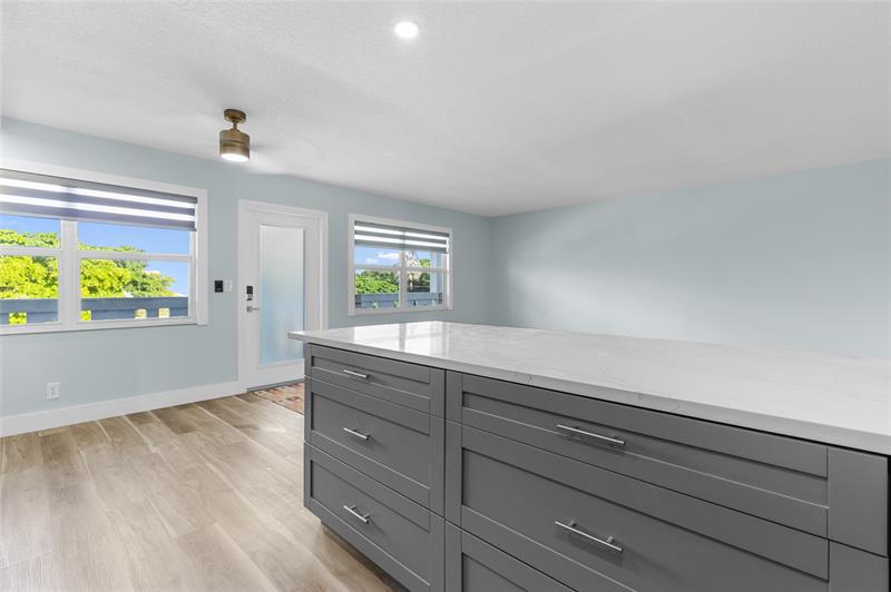 Image 5 of 45 For 3031 Ventnor H  3031