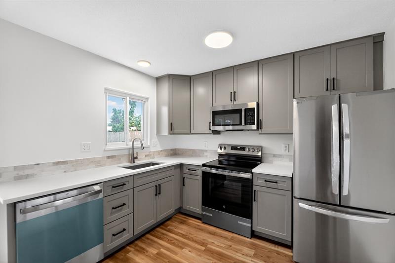 Image 15 of 41 For 245 3rd St  