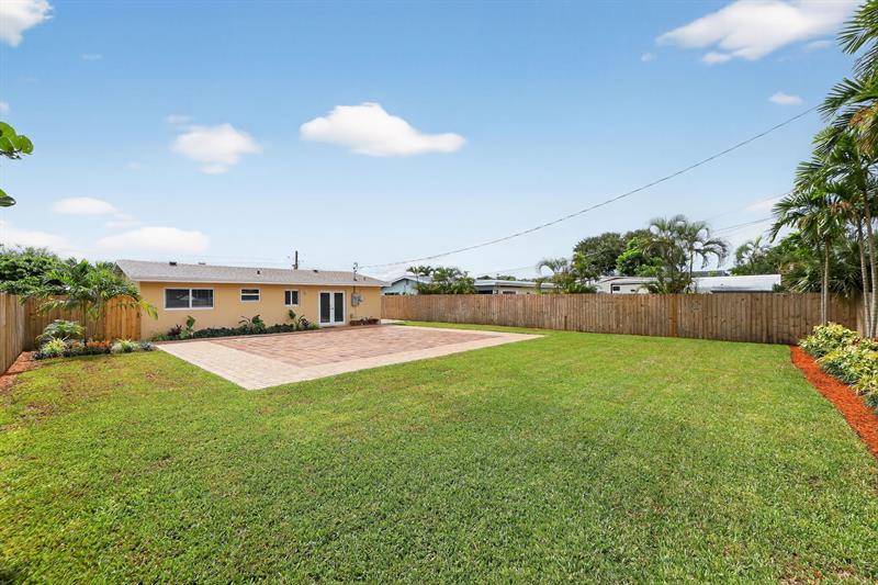 Image 33 of 41 For 245 3rd St  