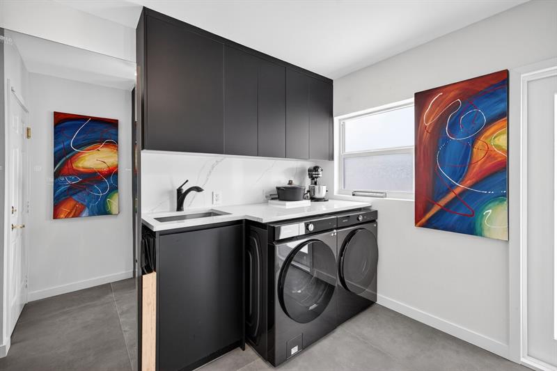 Image 37 of 60 For 2720 59th St