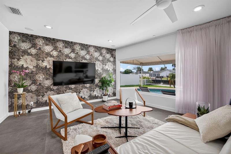 Image 39 of 60 For 2720 59th St