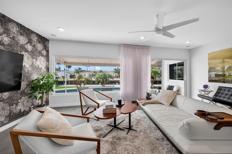 Image 40 of 60 For 2720 59th St