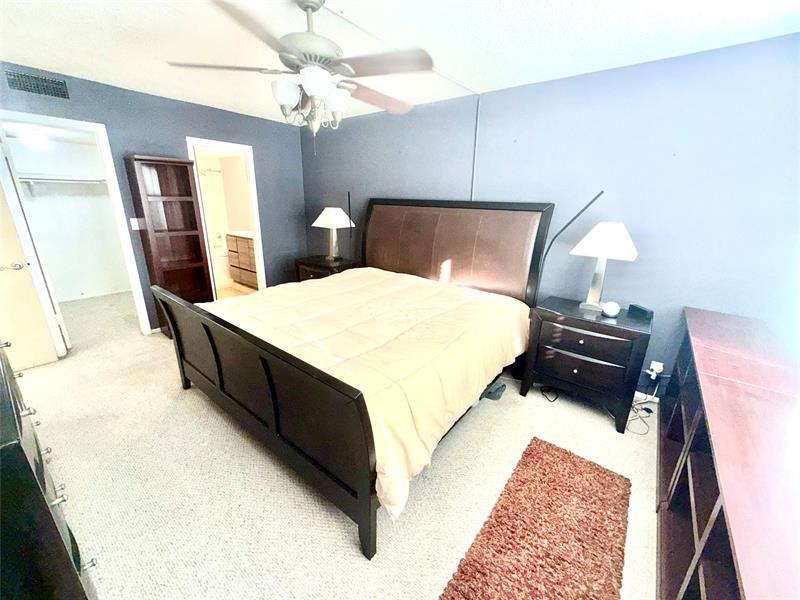 Image 9 of 17 For 427 Golden Isles Dr  14b