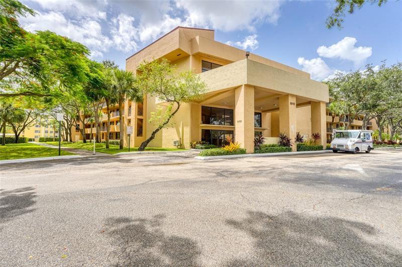 Image 2 of 14 For 8592 Sunrise Blvd  211