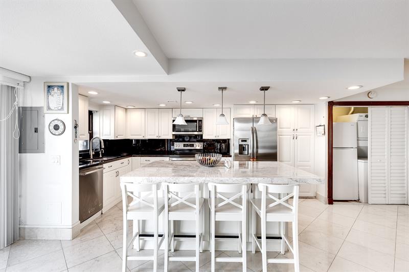 Image 11 of 46 For 16503 27th Pl  19