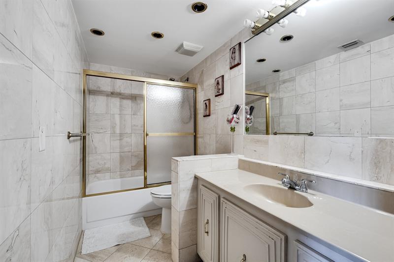 Image 42 of 46 For 16503 27th Pl  19