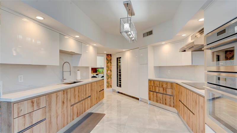 Image 20 of 71 For 1440 Ocean Blvd  5-c