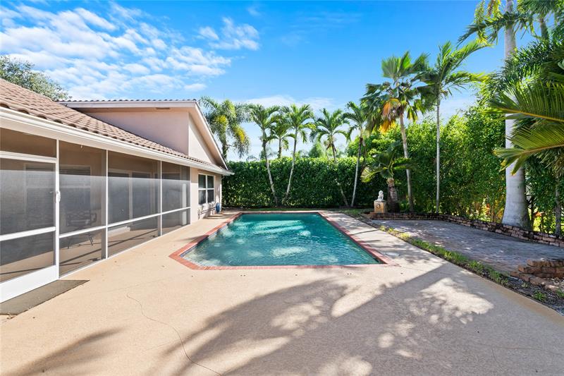 Image 15 of 35 For 5680 88th Ter