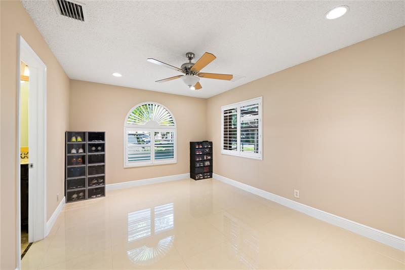 Image 20 of 35 For 5680 88th Ter