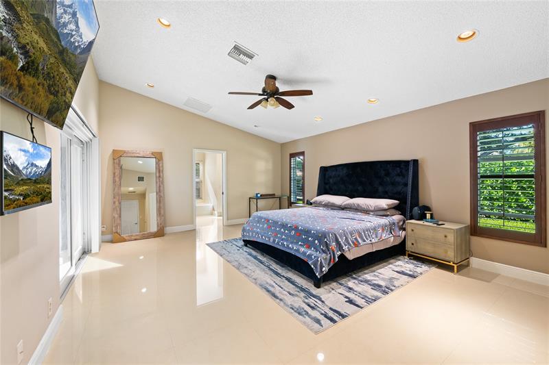 Image 24 of 35 For 5680 88th Ter