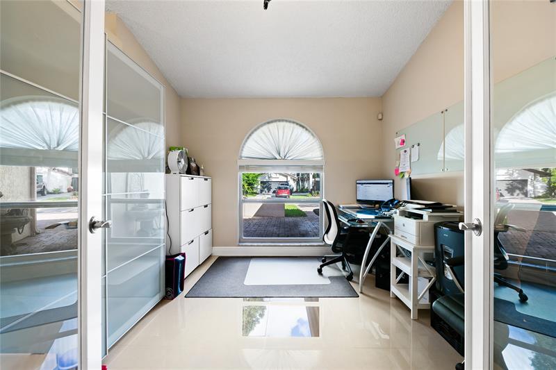 Image 25 of 35 For 5680 88th Ter