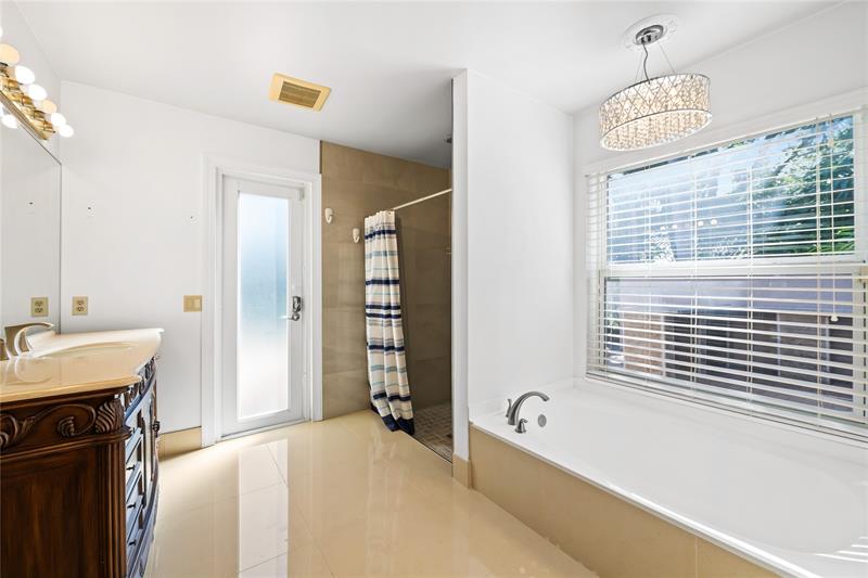 Image 27 of 35 For 5680 88th Ter