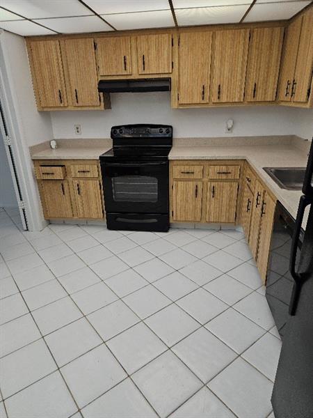 Image 3 of 21 For 4114 Inverrary Dr  14a