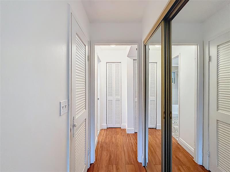 Image 45 of 77 For 700 14th Ave  406
