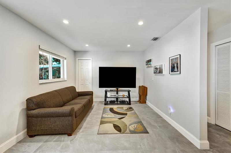 Image 14 of 31 For 2512 Natura Blvd