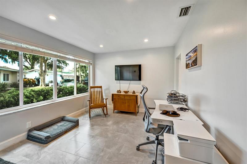 Image 23 of 31 For 2512 Natura Blvd