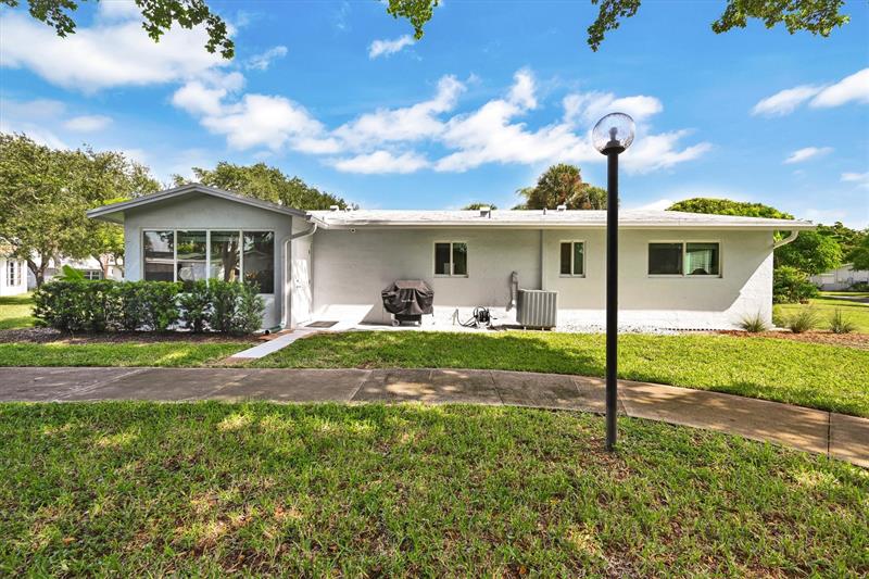 Image 8 of 31 For 2512 Natura Blvd