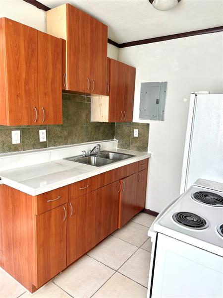 Image 9 of 17 For 3371 8th Ct  