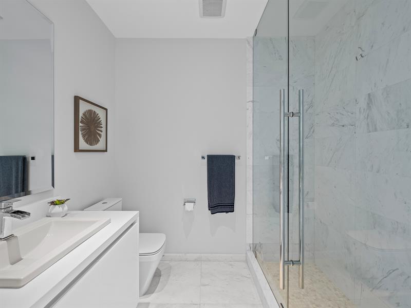 Image 18 of 48 For 701 Fort Lauderdale Beach Blvd  1003