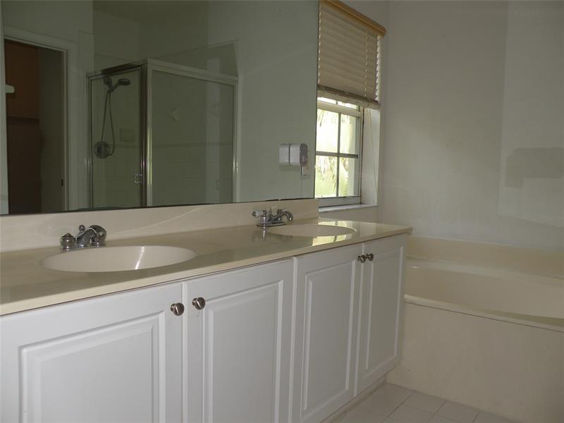 Image 15 of 23 For 958 127th Ave