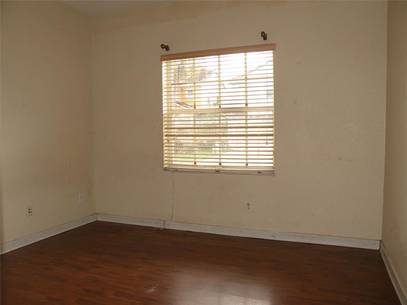 Image 21 of 23 For 958 127th Ave