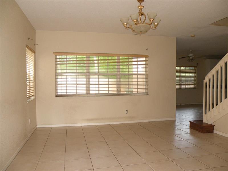 Image 6 of 23 For 958 127th Ave