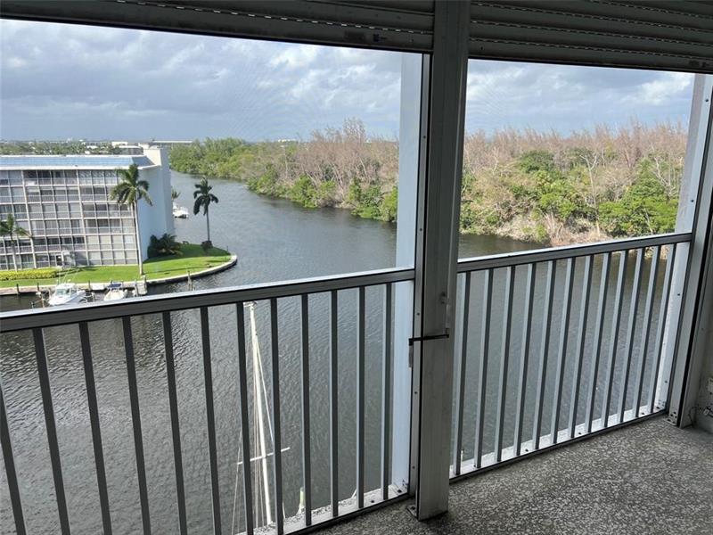 Image 3 of 57 For 1537 Hillsboro Blvd  839