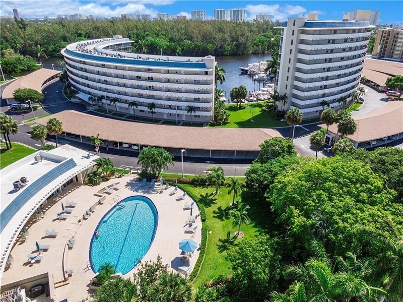 Image 38 of 57 For 1537 Hillsboro Blvd  839