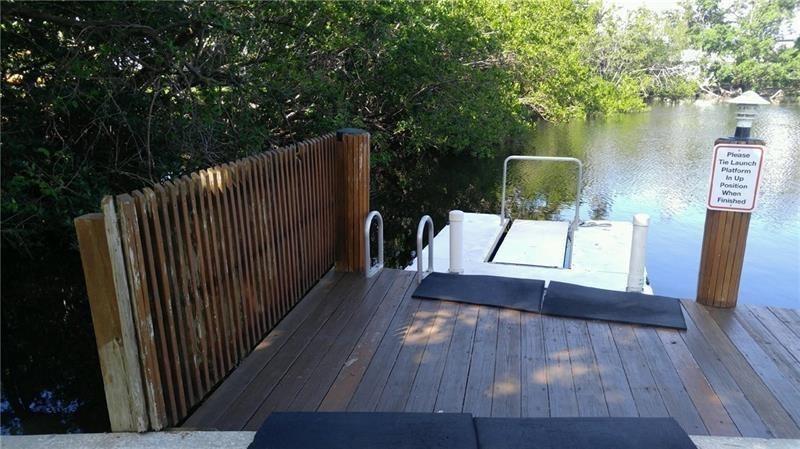 Image 48 of 57 For 1537 Hillsboro Blvd  839