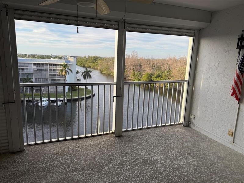 Image 7 of 57 For 1537 Hillsboro Blvd  839